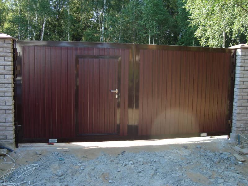 Уличные ворота DoorHan в Улан-Удэ с установкой